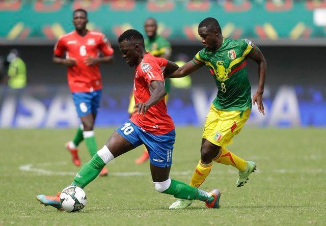  柏林赫塔保级生死战惊险拿分  